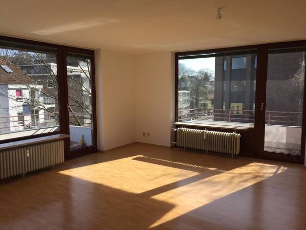 Wohnung zur Miete 1.300 € 2 Zimmer 74,3 m² 1. Geschoss Unterbach Düsseldorf 40627
