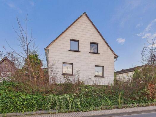 Einfamilienhaus zum Kauf 180.000 € 7 Zimmer 120 m² 1.151 m² Grundstück Rauschendorf Königswinter 53639