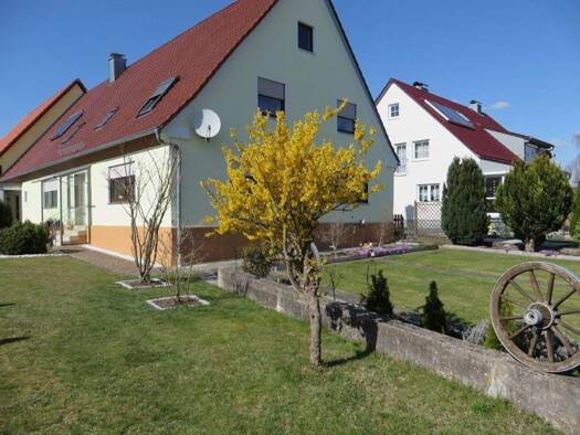 Einfamilienhaus zum Kauf 339.000 € 5 Zimmer 195 m² 1.973 m² Grundstück Dorfkemmathen Langfurth 91731