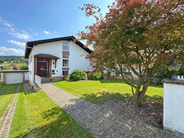 Einfamilienhaus zum Kauf 319.000 € 9 Zimmer 230 m² 1.993 m² Grundstück Hönebach Wildeck 36208