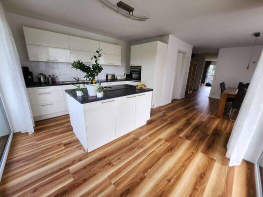 Maisonette zur Miete 3.850 € 6,5 Zimmer 230 m² Geschoss EG/4 frei ab sofort Hoheneggstraße 102 Staad Konstanz 78464