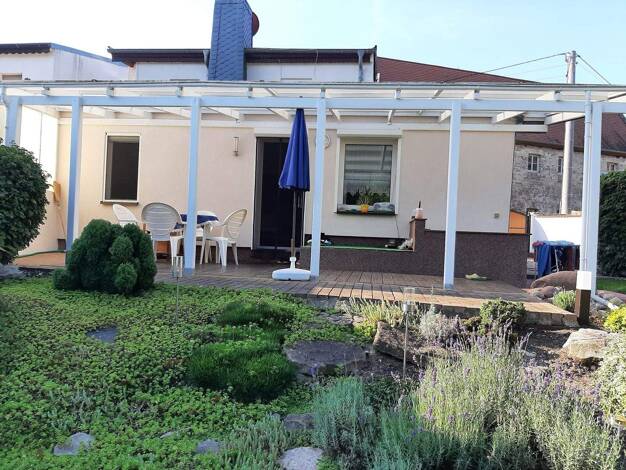 Einfamilienhaus zum Kauf 145.000 € 4 Zimmer 110 m² 549 m² Grundstück Kustrena Könnern 06420