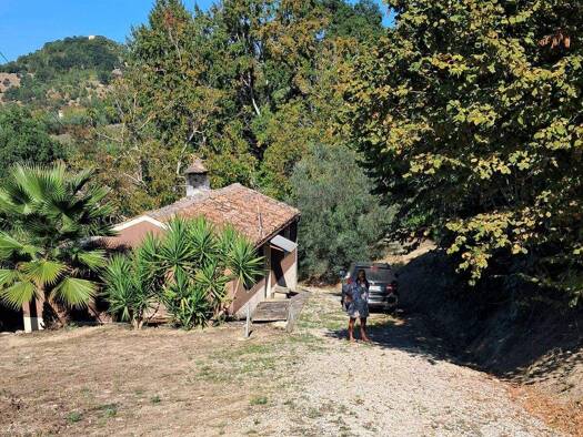 Bungalow zum Kauf 55.000 € 2 Zimmer 80 m² 2.200 m² Grundstück frei ab sofort Cermignano 64037