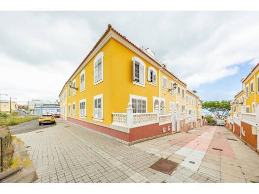 Villa zum Kauf 380.000 € 5 Zimmer 215 m² Pasaje Saúco 14 Las Palmas de Gran Canaria 35018