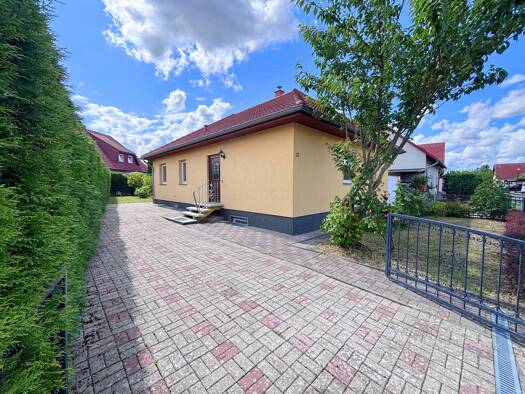 Bungalow zum Kauf 259.000 € 3 Zimmer 89 m² 472 m² Grundstück Tangermünde Tangermünde 39590