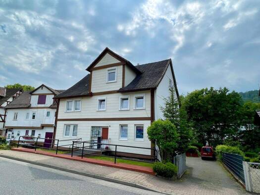 Einfamilienhaus zum Kauf 190.000 € 10 Zimmer 200 m² 469 m² Grundstück Helsa 34298