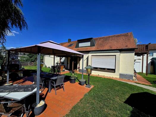 Einfamilienhaus zum Kauf provisionsfrei 399.999 € 4 Zimmer 165 m² 615 m² Grundstück Bindlach Bindlach 95463