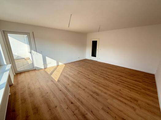 Wohnung zum Kauf provisionsfrei 285.000 € 3 Zimmer 75 m² Geschoss 2/4 frei ab sofort Holzstraße 26 Südstadt Fürth 90763