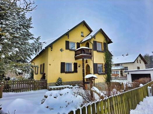 Einfamilienhaus zum Kauf 139.000 € 8 Zimmer 153 m² 737 m² Grundstück frei ab sofort Ebnath 95683