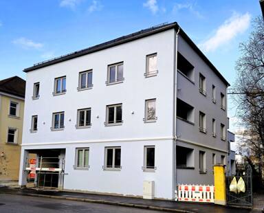 Wohnung zur Miete 1.650 € 3 Zimmer 105,1 m² 2. Geschoss frei ab 01.05.2025 Seligenthaler Straße 18 Nikola Landshut 84034