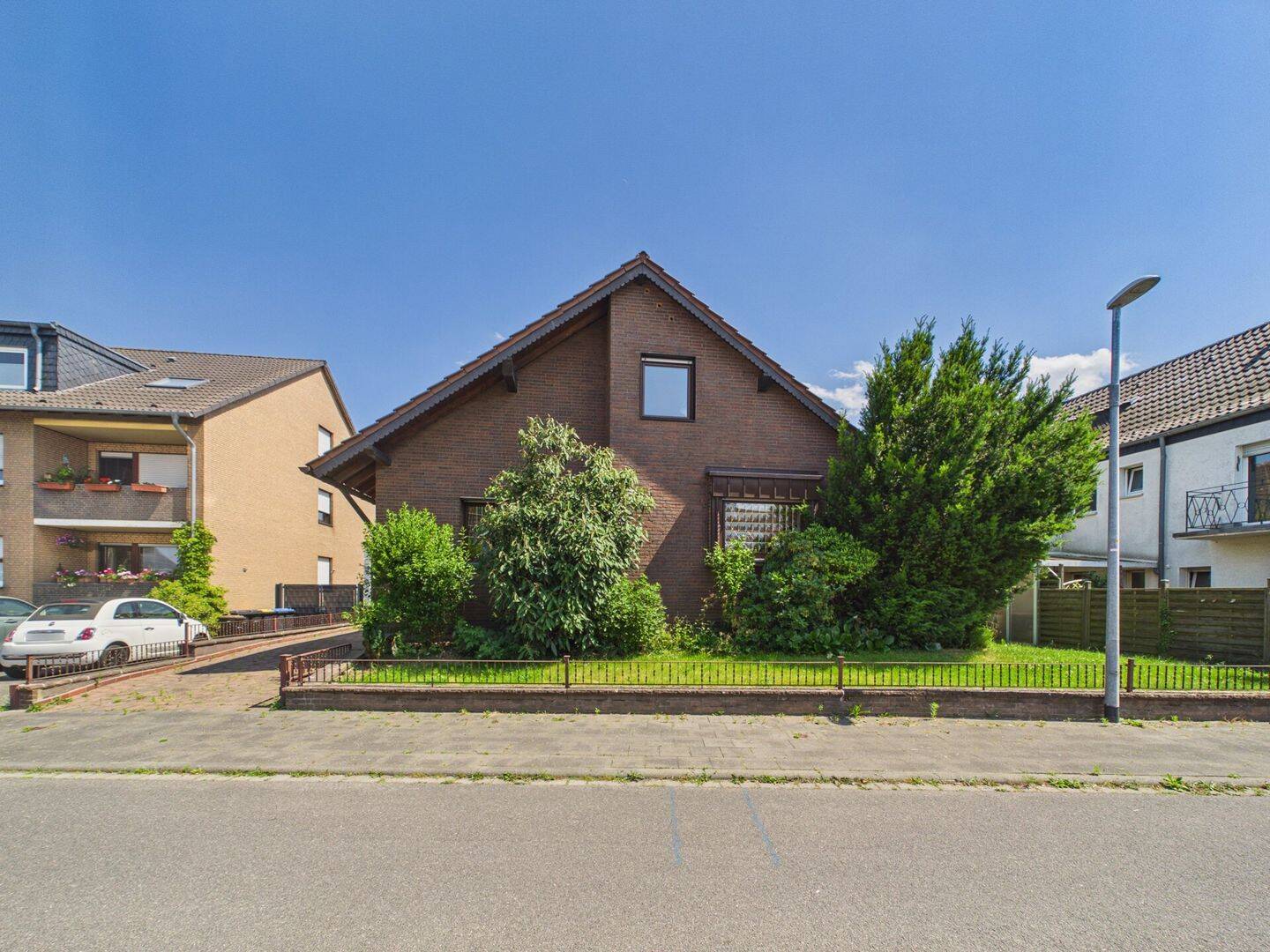 Einfamilienhaus zum Kauf - Ansicht 2