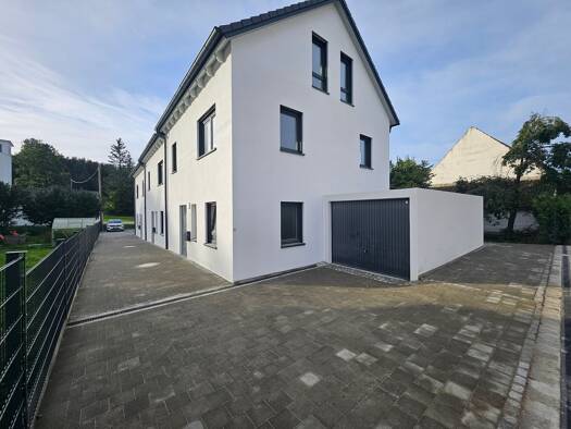Haus zum Kauf provisionsfrei 369.000 € 5 Zimmer 118,3 m² 94 m² Grundstück Sankt-Peter-Straße 46 Hirschbach Wertingen 86637