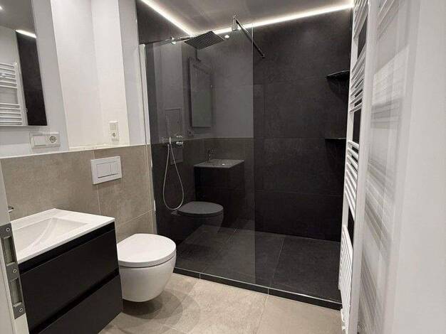 Wohnung zur Miete 1.300 € 3 Zimmer 73 m² 3. Geschoss frei ab 01.03.2026 Berliner Straße 86-88 Steinbach 61449