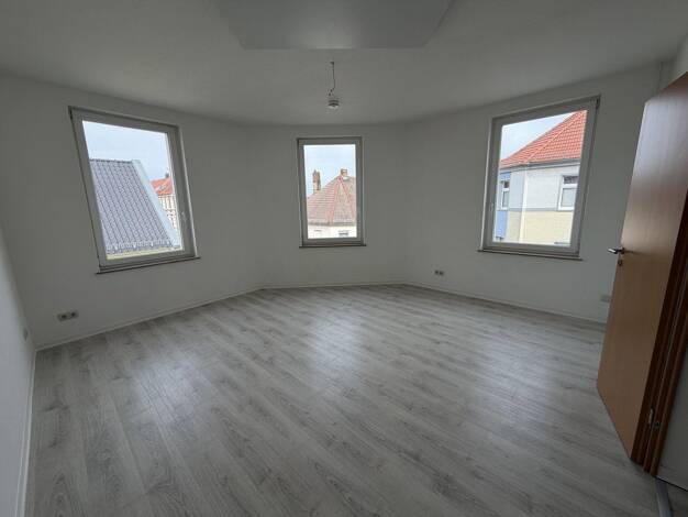 Wohnung zur Miete 590 € 3,5 Zimmer 85 m² 2. Geschoss Ziegelstraße 47 Roßlau Dessau-Roßlau 06862
