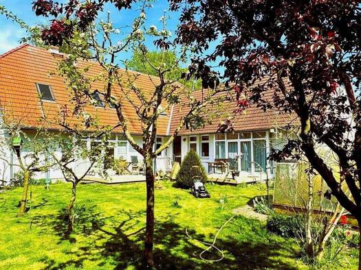 Haus zum Kauf 953.000 € 7 Zimmer 285 m² 882 m² Grundstück Graal-Müritz 18181