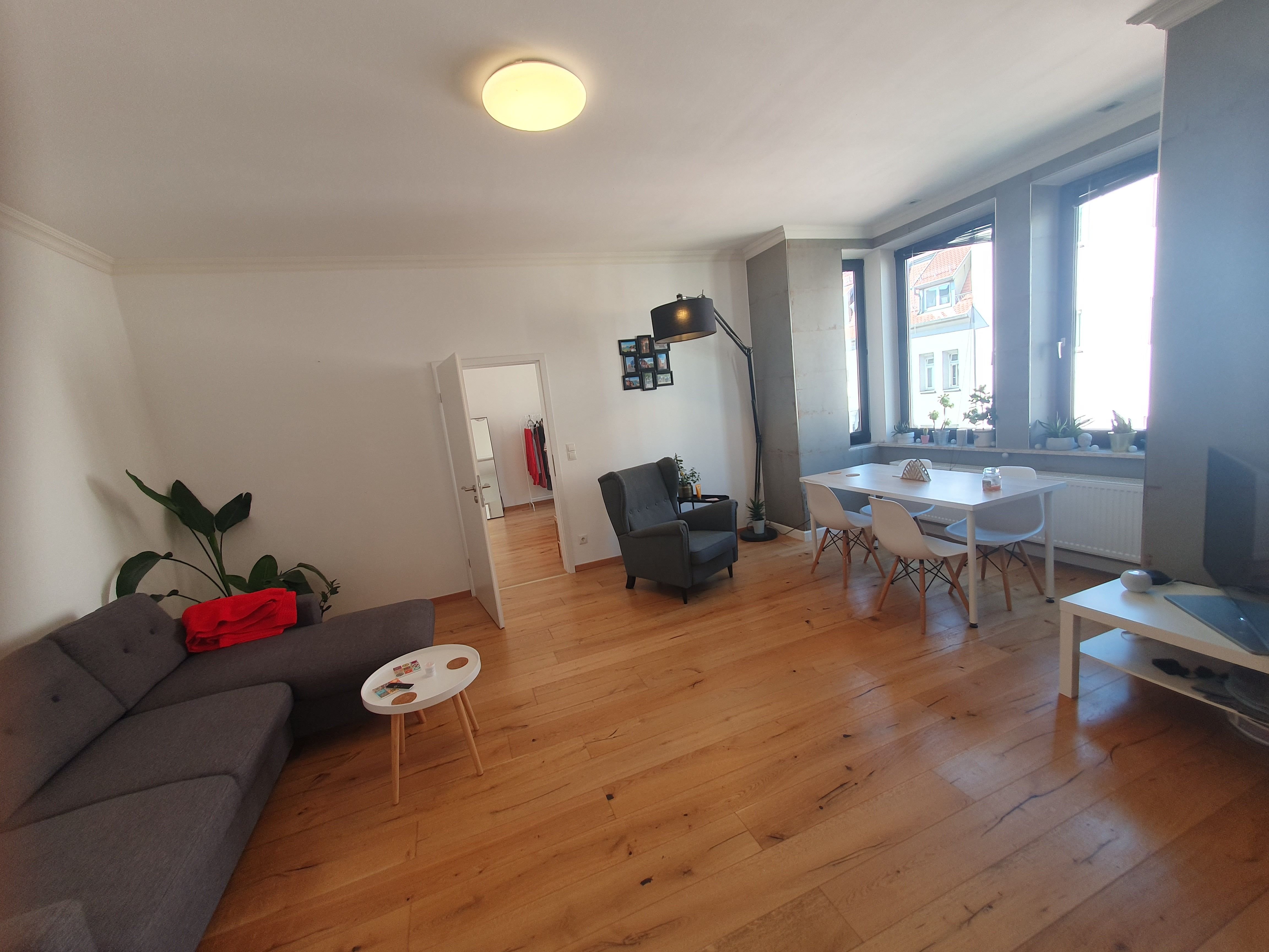 Wohnung zur Miete 940 € 2 Zimmer 68 m²<br/>Wohnfläche 3.<br/>Geschoss ab sofort<br/>Verfügbarkeit Knauerstr.7 Gostenhof Nürnberg 90443