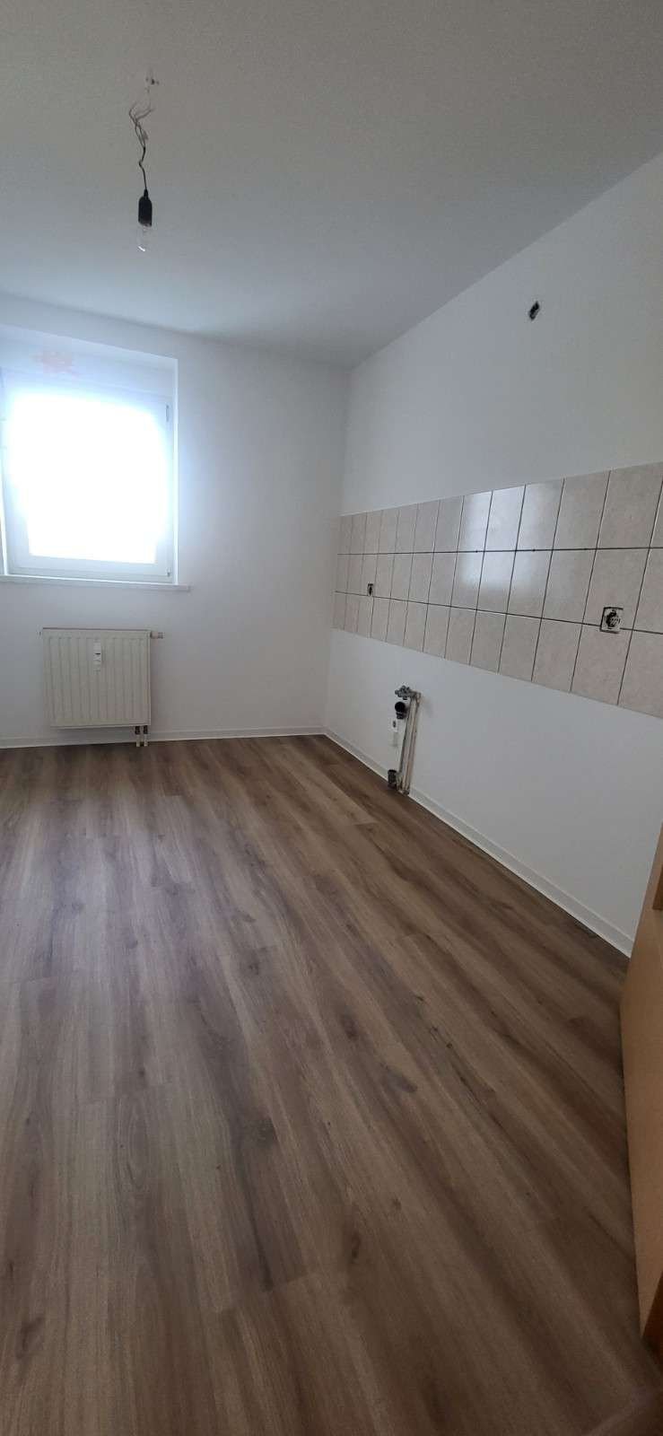 Apartment zur Miete 345 € 2 Zimmer 63 m²<br/>Wohnfläche Falkensteiner Straße 56 Bergen 08239