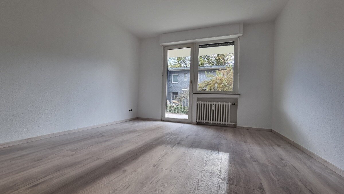 Wohnung zur Miete 630 € 4 Zimmer 84,5 m²<br/>Wohnfläche Klosterstr. 8 Ostviertel Essen 45127