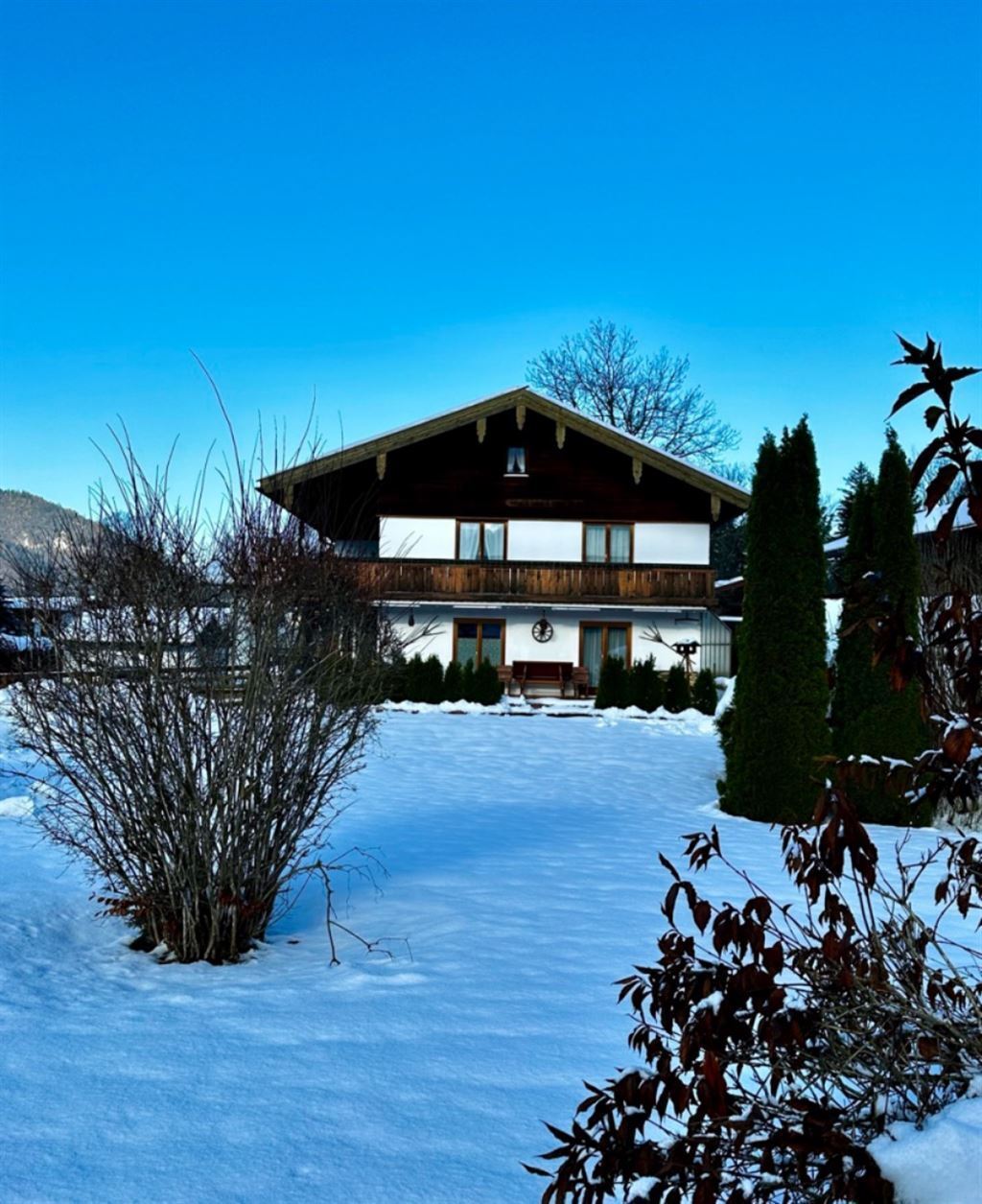 Haus zum Kauf 1.099.000 € 12 Zimmer 297 m²<br/>Wohnfläche 2.200 m²<br/>Grundstück Ruhpolding Ruhpolding 83324