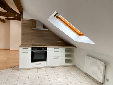 Wohnung zur Miete 720 € 2 Zimmer 62 m² Dachgeschoss, 3. Geschoss frei ab sofort Trier 54290