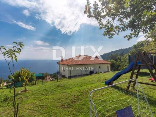 Haus zum Kauf 8 Zimmer 290 m² Lovran