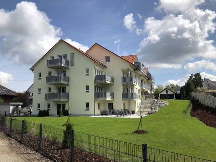 Wohnung zur Miete 563 € 2 Zimmer 63,2 m²<br/>Wohnfläche 2.<br/>Geschoss ab sofort<br/>Verfügbarkeit Memminger Str. 7 Oberkammlach Kammlach 87754