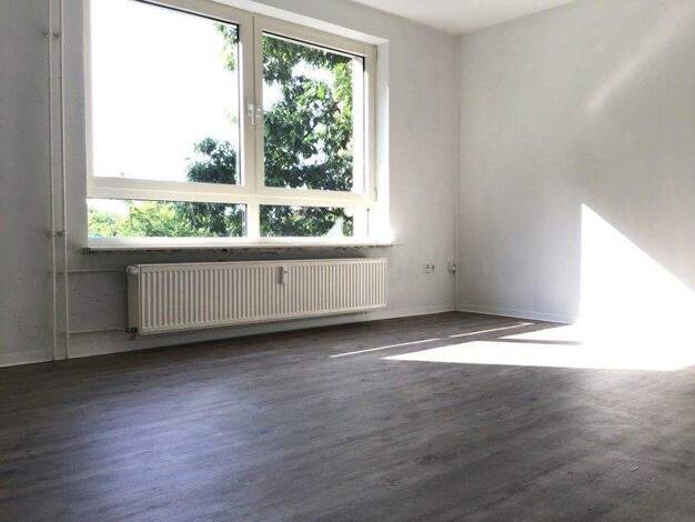 Wohnung zur Miete 558 € 3 Zimmer 70,6 m² 2. Geschoss frei ab 14.11.2025 Albert-Schweitzer-Str. 18 Freisenbruch Essen 45279