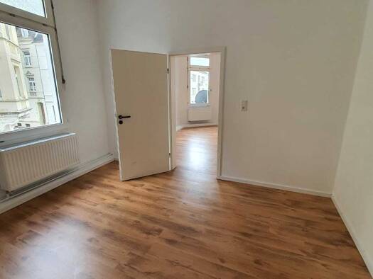 Wohnung zum Kauf 85.000 € 2 Zimmer 67 m² 1. Geschoss Barmen Barmen 42277