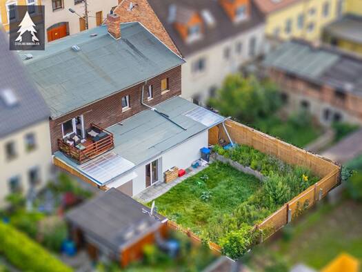 Mehrfamilienhaus zum Kauf 333.000 € 9 Zimmer 250 m² 328 m² Grundstück Aschersleben 06449