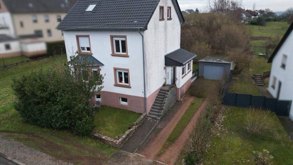 Einfamilienhaus zum Kauf 379.000 € 5 Zimmer 180 m² 1.205 m² Grundstück Weiskirchen 66709