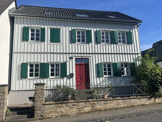 Einfamilienhaus zum Kauf 550.000 € 189 m² 493 m² Grundstück Uckerath Hennef (Sieg) 53773