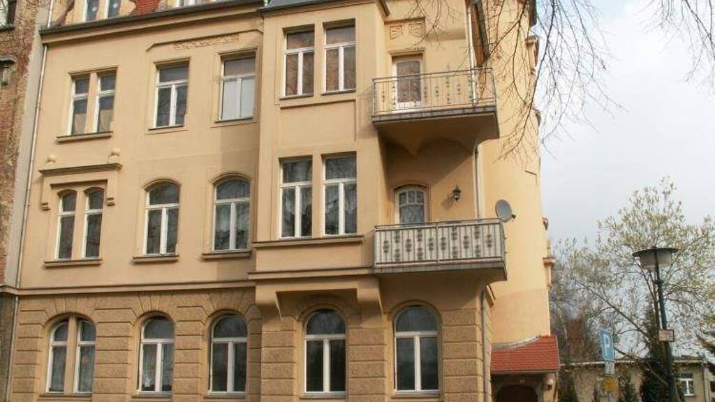 Mehrfamilienhaus zum Kauf als Kapitalanlage geeignet 300.000 € 458,2 m² 540 m² Grundstück Zittau 02763