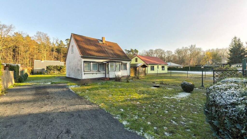 Einfamilienhaus zum Kauf 250.000 € 4 Zimmer 75 m² 1.200 m² Grundstück Nassenheide Löwenberger Land 16775