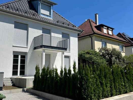 Einfamilienhaus zur Miete 3.500 € 6 Zimmer 215 m² 300 m² Grundstück frei ab 01.12.2026 Im Salzweg 15 Zuffenhausen Stuttgart 70439