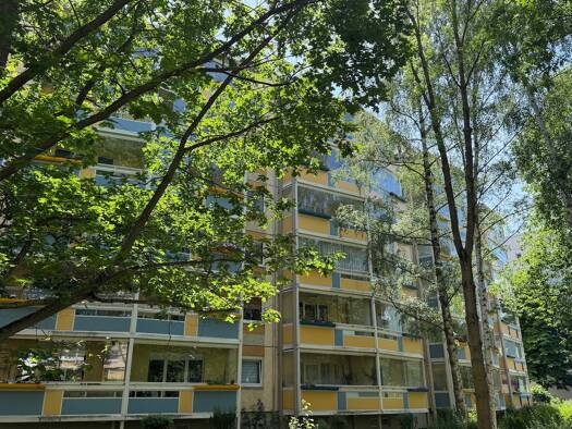 Wohnung zur Miete 375 € 2 Zimmer 62,8 m² 5. Geschoss Eichenstraße 47 Lusan Gera 07549
