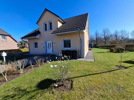 Einfamilienhaus zum Kauf 469.000 € 5 Zimmer 139,6 m² 677 m² Grundstück Süderbrarup 24392