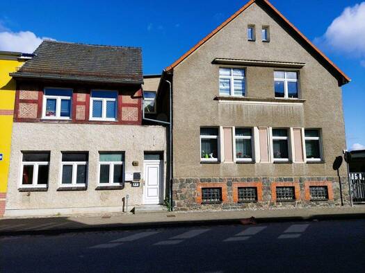 Mehrfamilienhaus zum Kauf 155.000 € 13 Zimmer 318 m² 517 m² Grundstück Malchin 17139