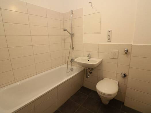 Wohnung zur Miete 389 € 3 Zimmer 55,6 m² 4. Geschoss Maxim-Gorki-Straße 44 Freiberg 09599
