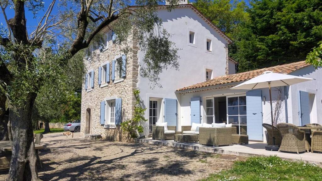 Einfamilienhaus zum Kauf 2.850.000 € 13 Zimmer 375 m² 25.000 m² Grundstück Cabris 06530