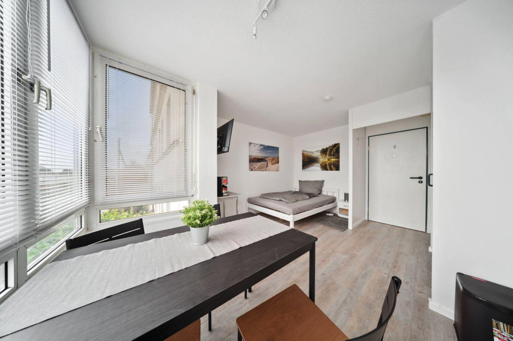 Wohnung zur Miete Wohnen auf Zeit 741 € 1 Zimmer 21 m²<br/>Wohnfläche 01.11.2024<br/>Verfügbarkeit Holsteiner Straße Westerhüsener Park Magdeburg 39122