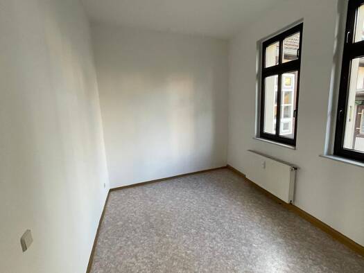 Wohnung zur Miete 300 € 2 Zimmer 51 m² 1. Geschoss frei ab sofort Judenstraße 8 Zeitz 06712