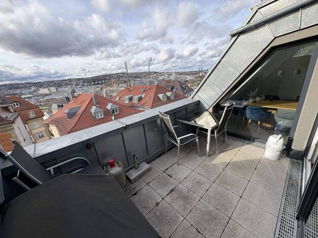 Wohnung zur Miete 1.500 € 2 Zimmer 68,5 m² 5. Geschoss Haußmannstraße 6 Ost Stuttgart 70188