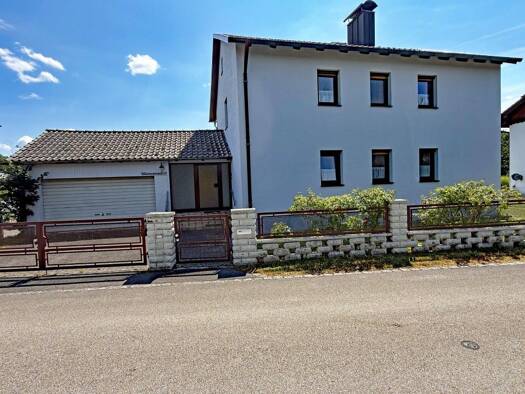 Einfamilienhaus zum Kauf 330.000 € 5 Zimmer 133,8 m² 739 m² Grundstück Alzgern Neuötting 84524
