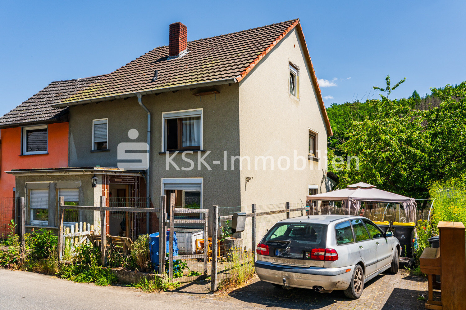 Einfamilienhaus zum Kauf 109.000 € 4 Zimmer 96 m²<br/>Wohnfläche 257 m²<br/>Grundstück Dreisel Windeck 51570