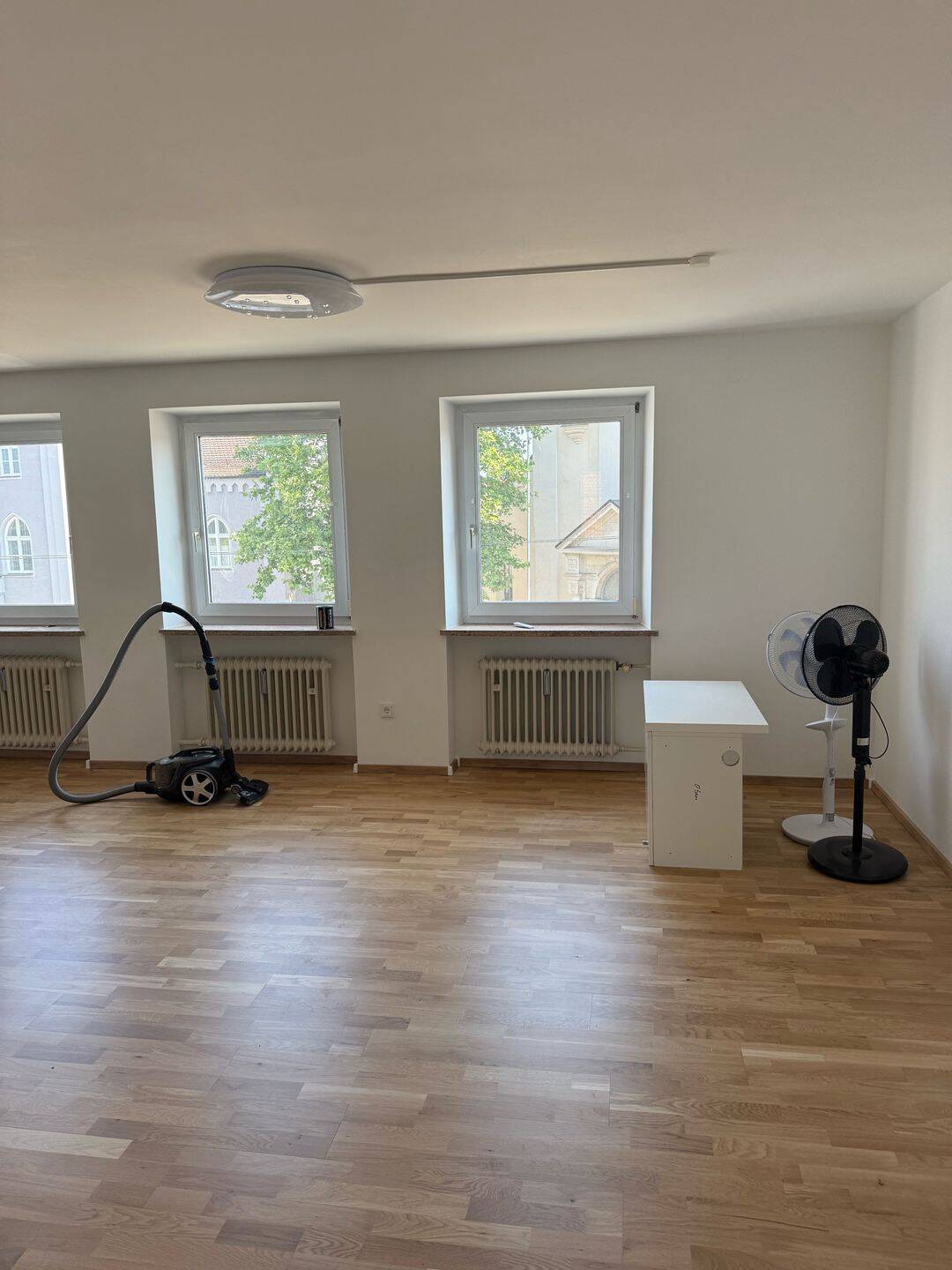 Property thumbnail 9