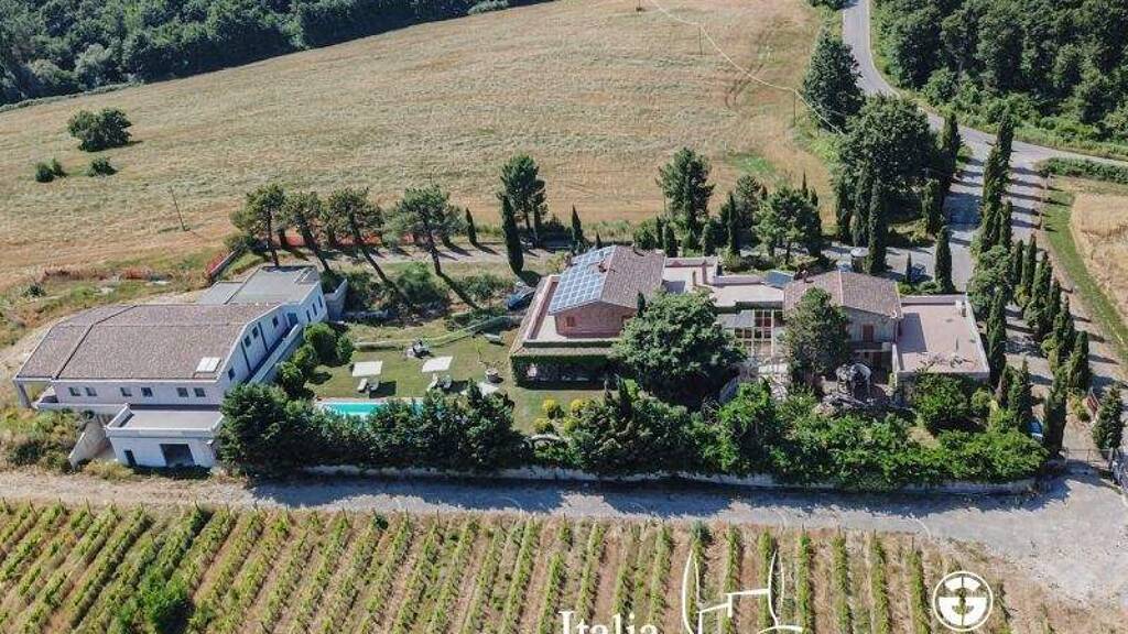 Bauernhaus zum Kauf 1.600.000 € 20 Zimmer 1.120 m² 190.000 m² Grundstück Monteleone d'Orvieto 05017