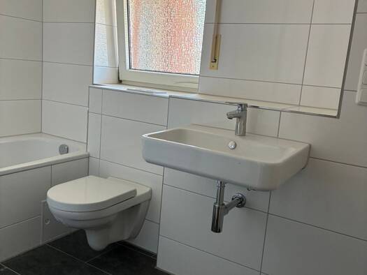 Studio zur Miete 1.040 € 1 Zimmer 80 m² Geschoss 2/3 frei ab sofort Oberursel 61440