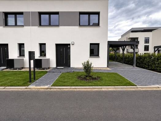 Doppelhaushälfte zur Miete - Erstbezug 1.740 € 4 Zimmer 112,3 m² frei ab sofort Johannes-Slotta-Straße Coswig 01640