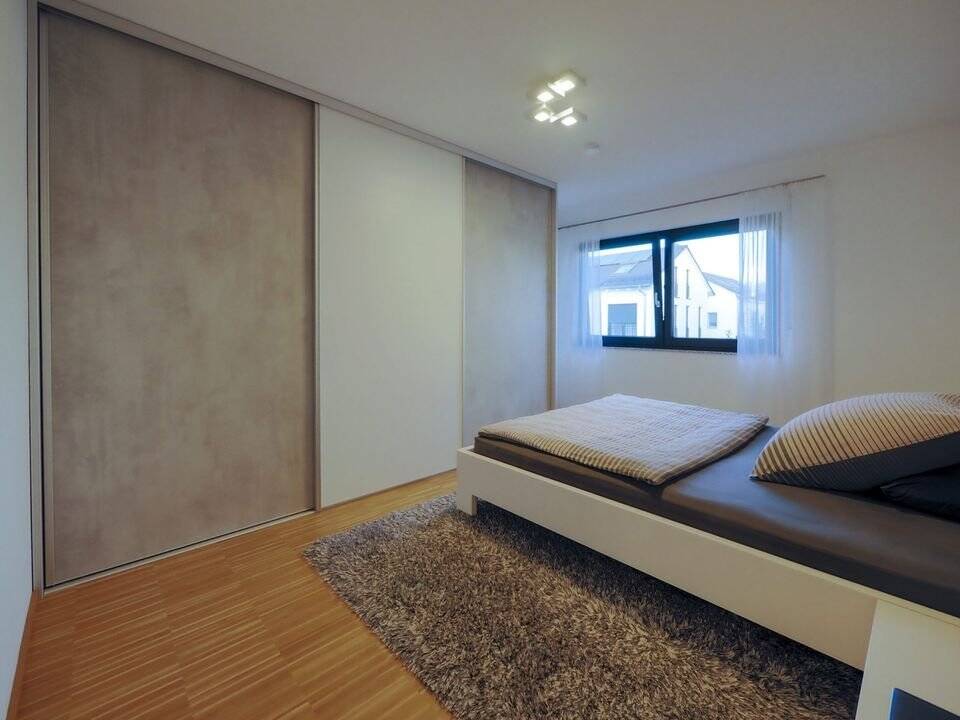 Property thumbnail 10