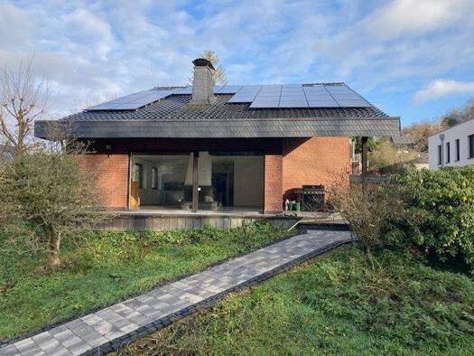 Einfamilienhaus zum Kauf 4 Zimmer 200 m² 2.021 m² Grundstück frei ab sofort Zweifall Stolberg 52224